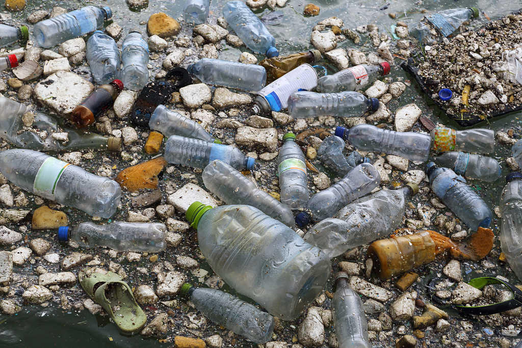 Dampak Minimnya Pengawasan Plastik, Bahayaa!